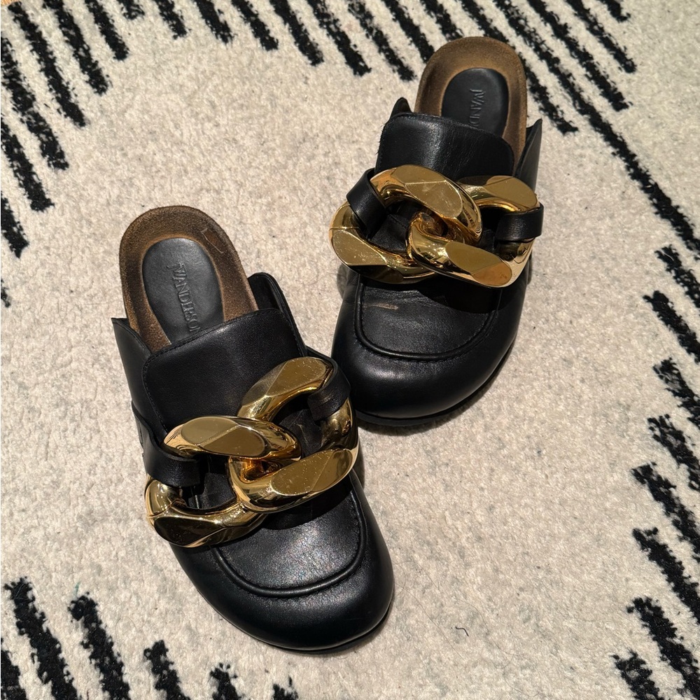 Women's Black and Gold Chain Loafers